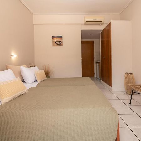 Daisy Hotel Plános Екстериор снимка